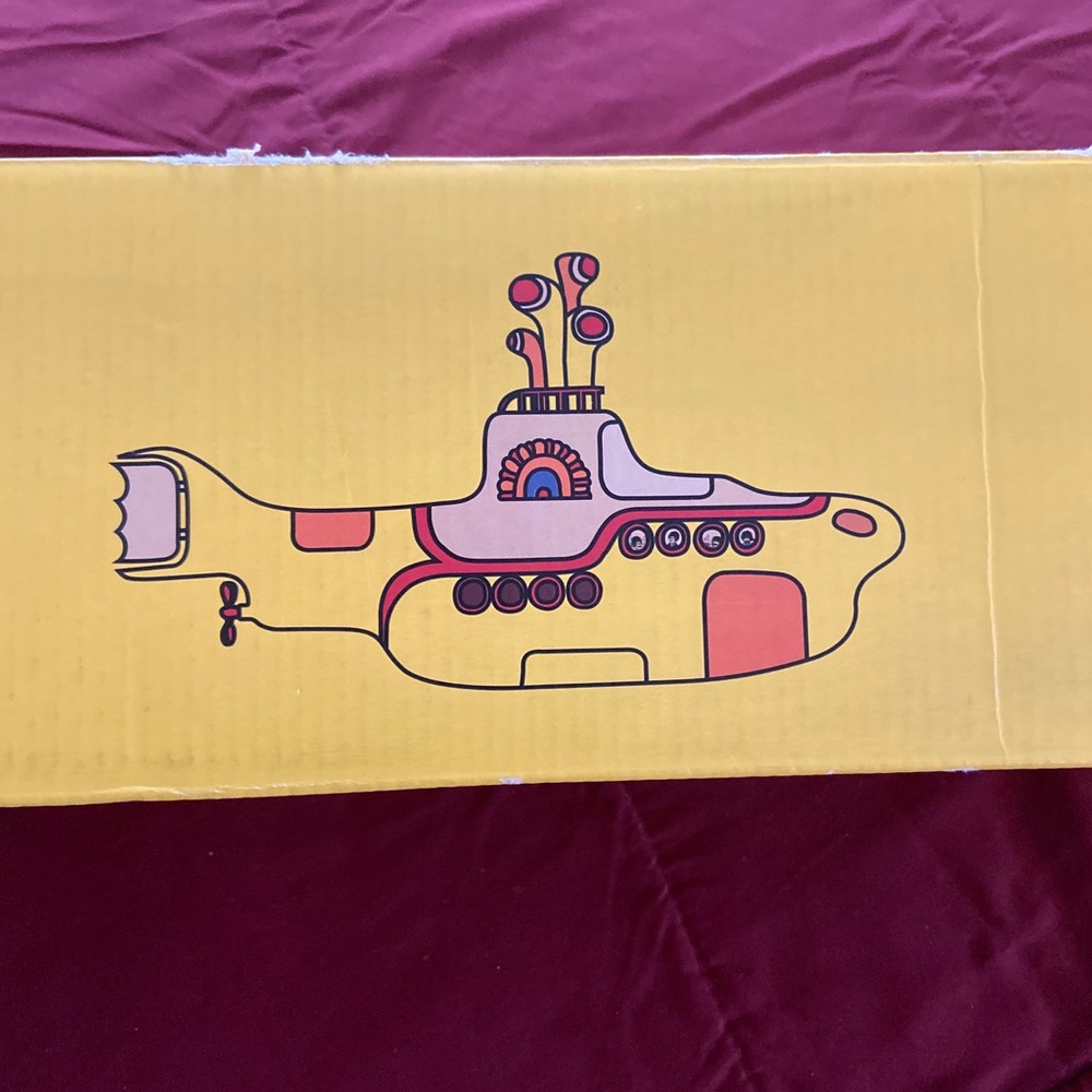 RARE Yellow Submarine LE Vans - Picture 13 of 15